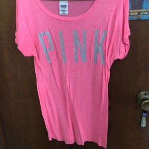 PINK XS graphic sleep tee